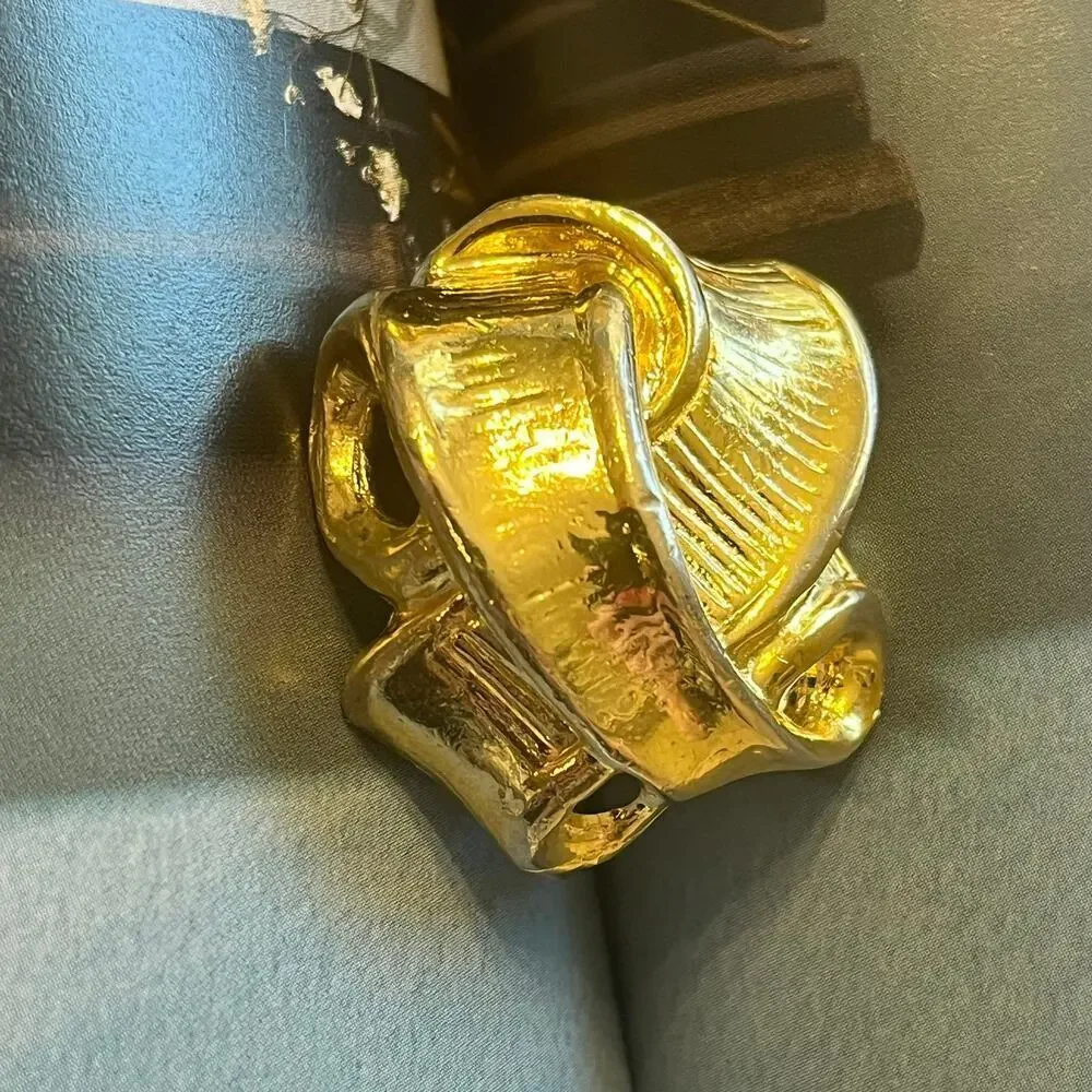 Vintage 1980s Runway Oversized Large Heavy Classic Gold Woven Clip Earrings